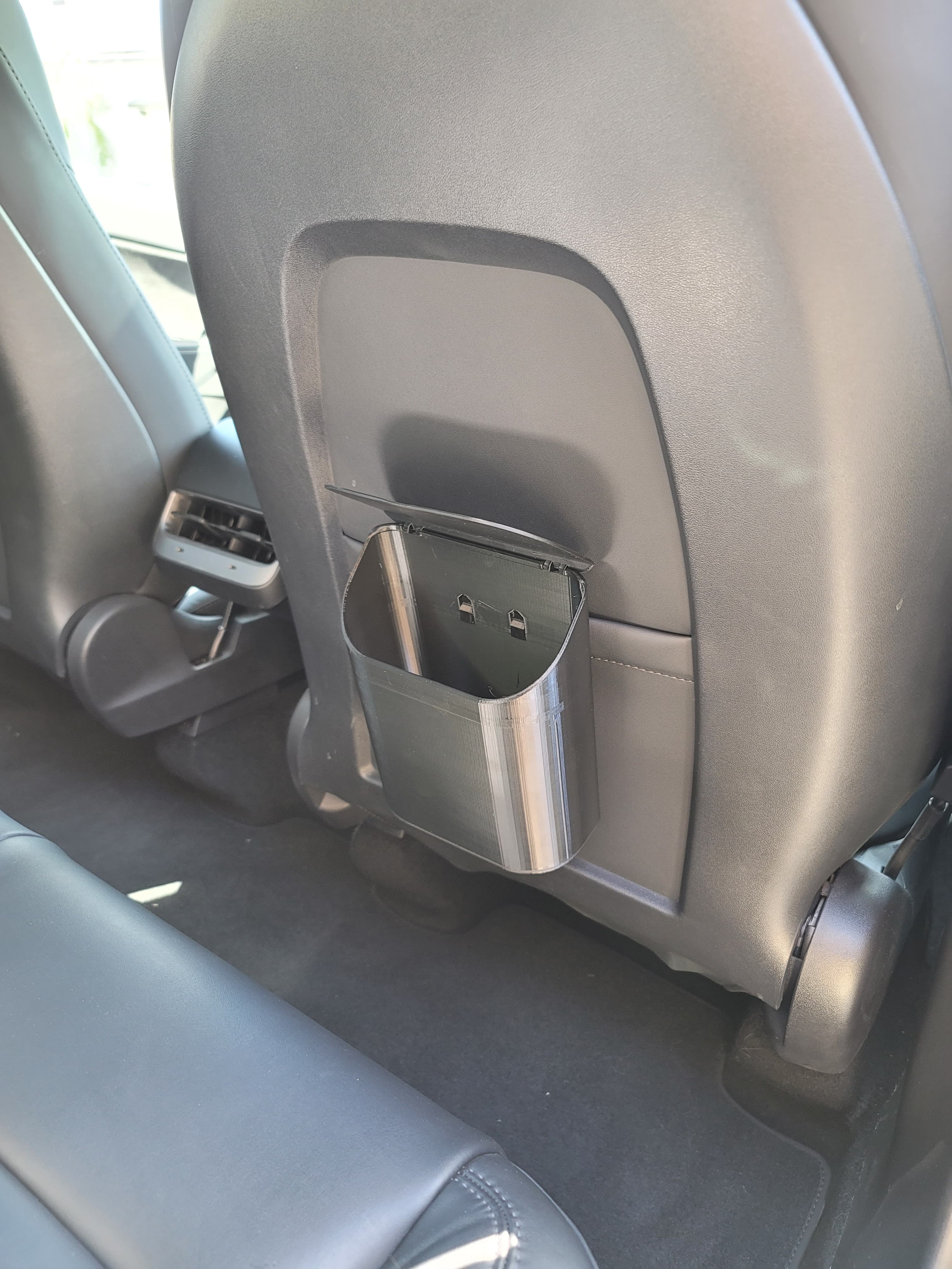 Lixeira compacta para carro