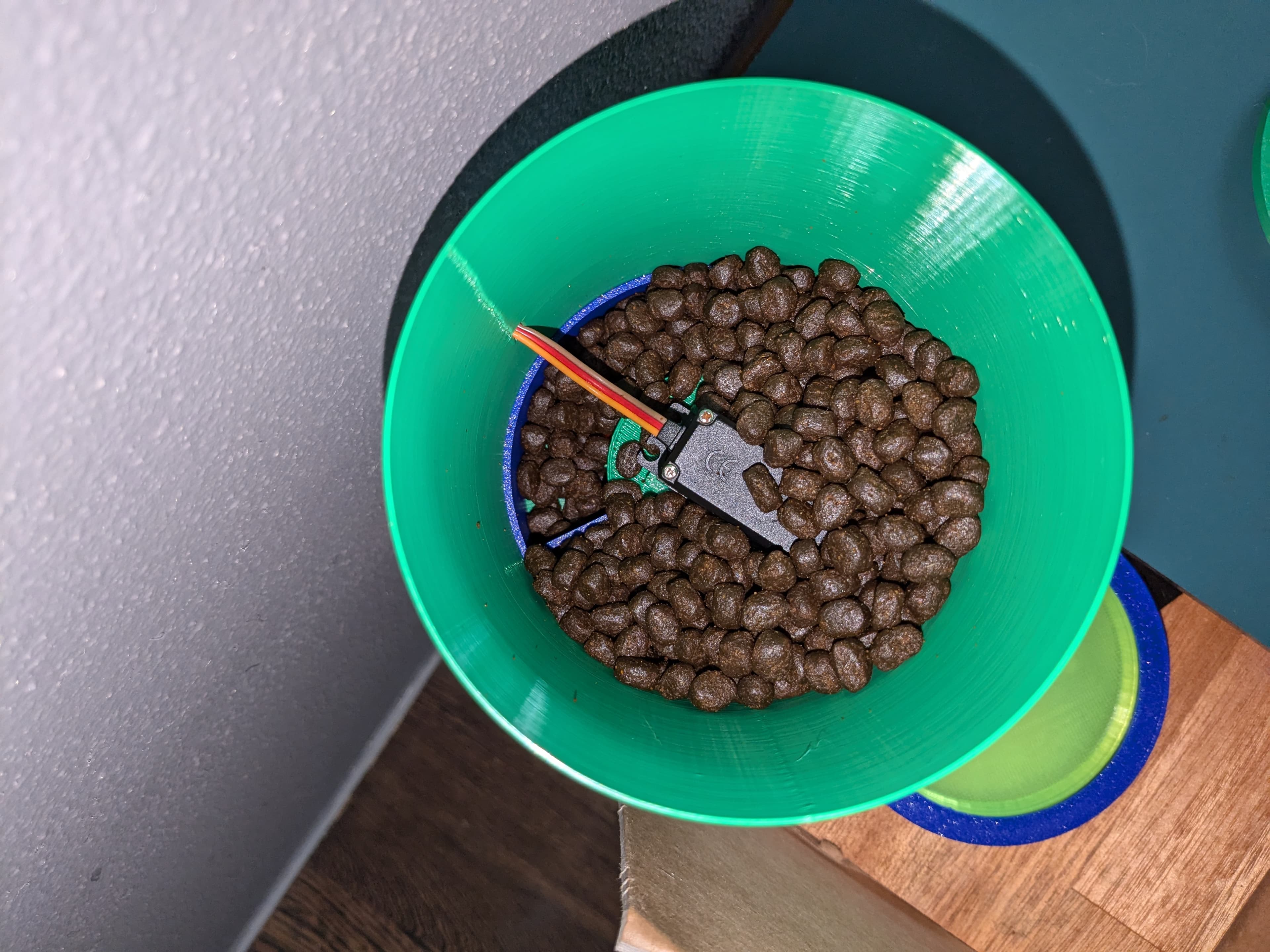 Comedouro automático para pet